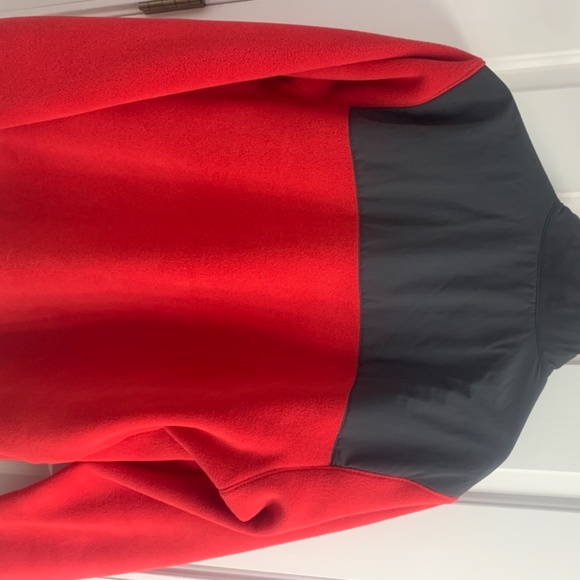 The North Face Polartec Fleece Jacket - Picture 3 of 5